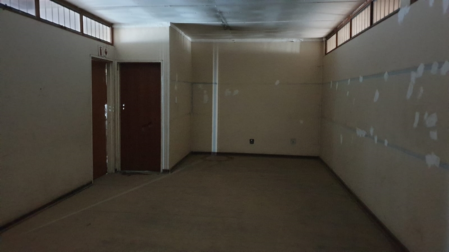 To Let commercial Property for Rent in Oranjesig Free State